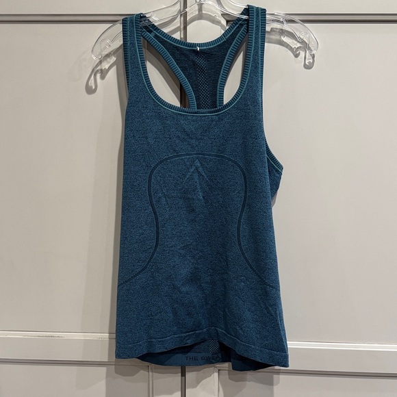 lululemon athletica Tops - Lululemon Women's Blue Athletic Tank Top